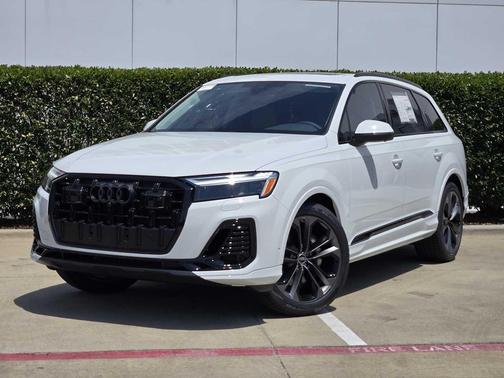 2025 Audi Q7 55 Premium Plus