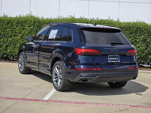 2026 Audi Q7 45 Premium Plus