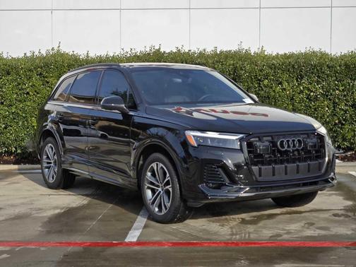 2025 Audi Q7 45 Premium Plus