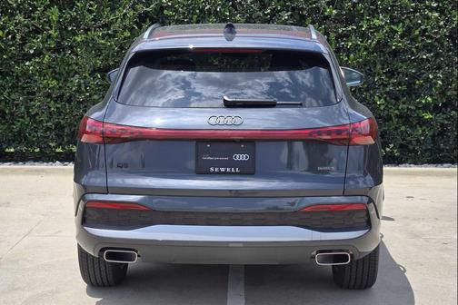 Tambora Gray Metallic 2025 Audi Q5 Premium TFSI quattro S tronic