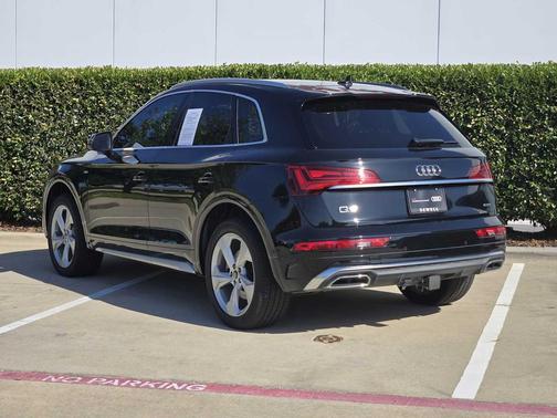 2023 Audi Q5 45 S line Prestige