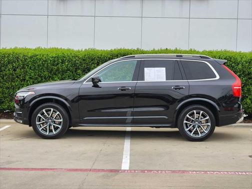 2019 Volvo XC90 T5 Momentum