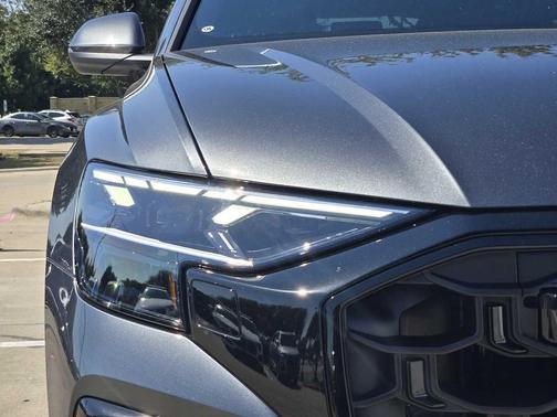 2025 Audi Q8 55 Premium Plus