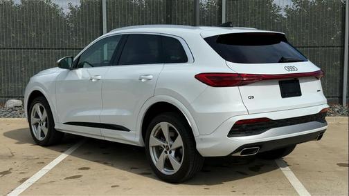 2025 Audi Q5 Premium Plus TFSI quattro S tronic