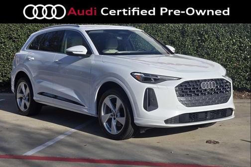 Glacier White Metallic 2025 Audi Q5 Premium Plus TFSI quattro S tronic