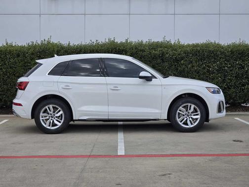 2024 Audi Q5 45 S line Premium