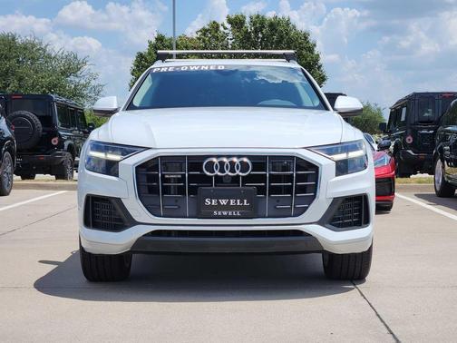 2022 Audi Q8 55 Premium Plus