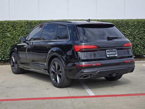 2026 Audi Q7 55 Premium Plus
