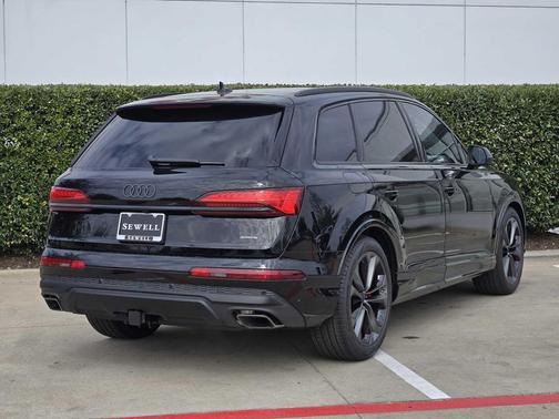 2026 Audi Q7 55 Premium Plus