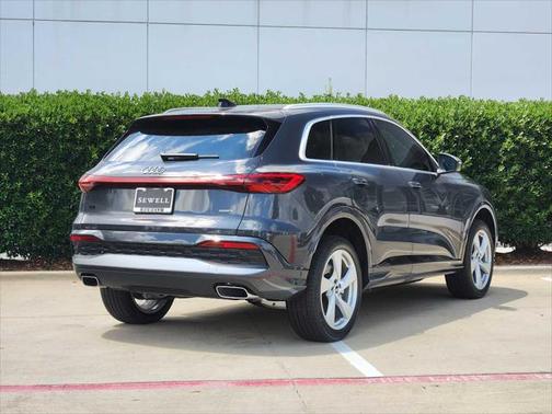 2025 Audi Q5 Premium Plus