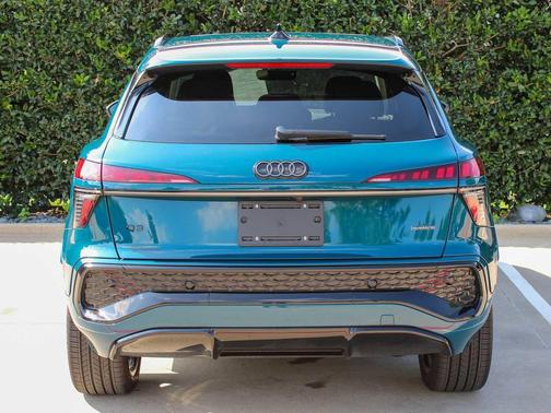 BLUE 2026 Audi Q3 TFSI quattro S tronic
