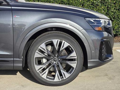 2026 Audi Q8 55 Premium Plus
