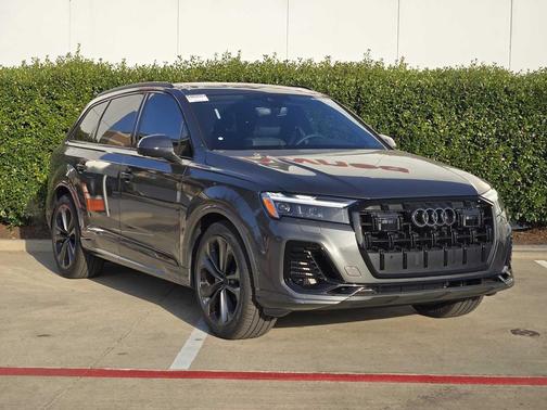 2026 Audi Q7 55 Premium Plus