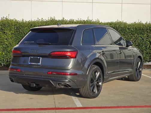2026 Audi Q7 55 Premium Plus