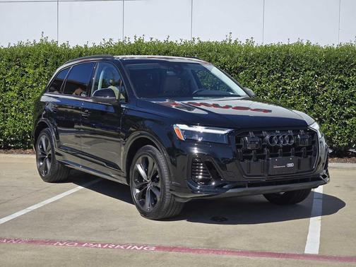 2025 Audi Q7 55 Premium Plus