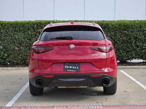 2022 Alfa Romeo Stelvio Sprint