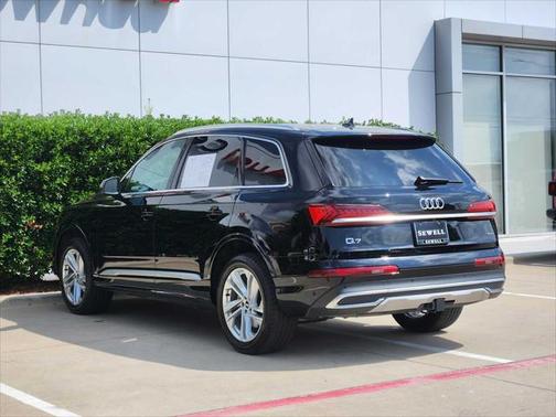 2021 Audi Q7 45 Premium Plus
