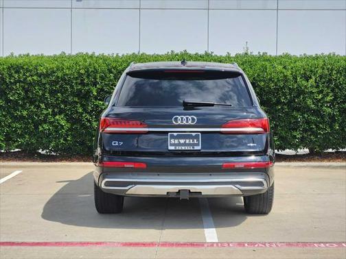 2021 Audi Q7 45 Premium Plus