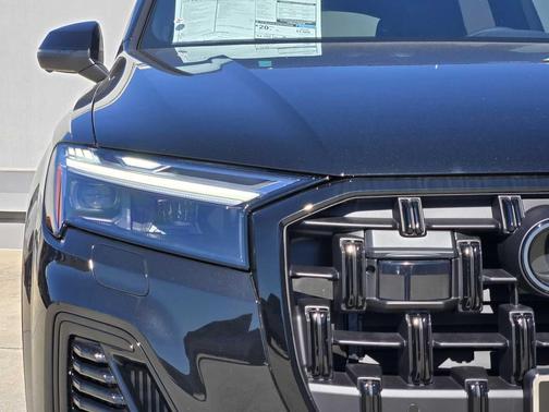 2026 Audi Q7 55 Premium Plus