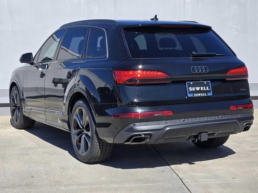 2026 Audi Q7 55 Premium Plus