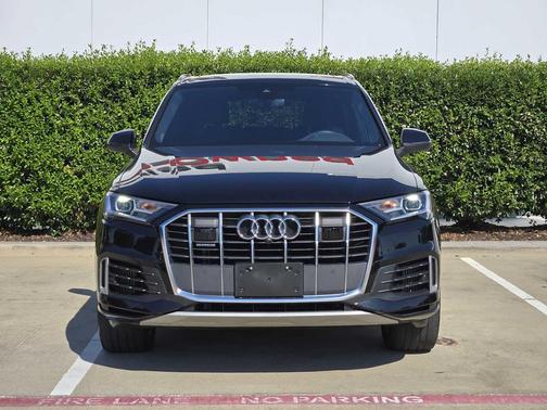 2022 Audi Q7 55 Premium Plus