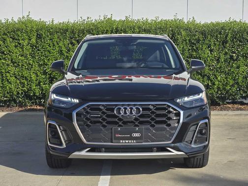 2023 Audi Q5 45 S line Prestige