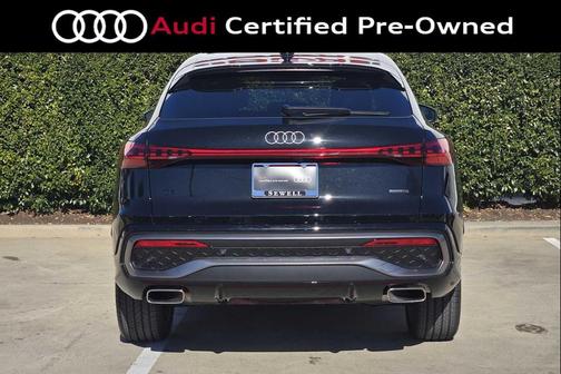 MYTHOS BLACK 2025 Audi Q5 Premium Plus TFSI quattro S tronic