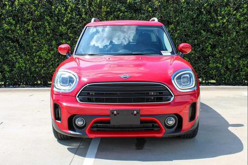 Chili Red 2022 MINI Countryman Cooper