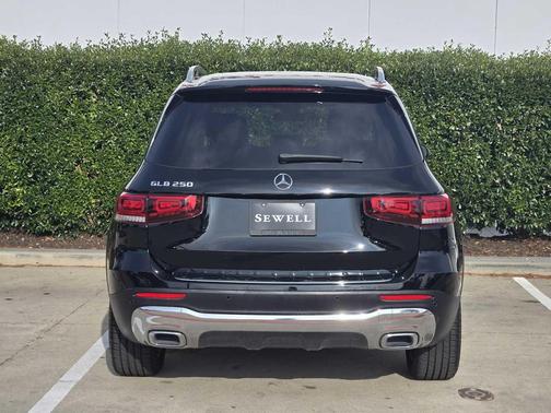 2021 Mercedes-Benz GLB 250 Base