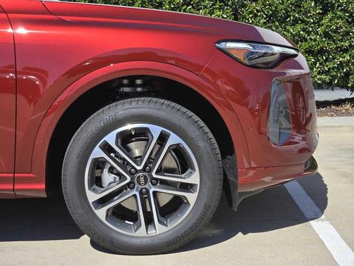 2025 Audi Q5 Premium Plus TFSI quattro S tronic