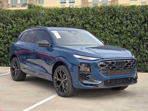 Malpelo Blue Metallic 2026 Audi Q3 TFSI quattro S tronic