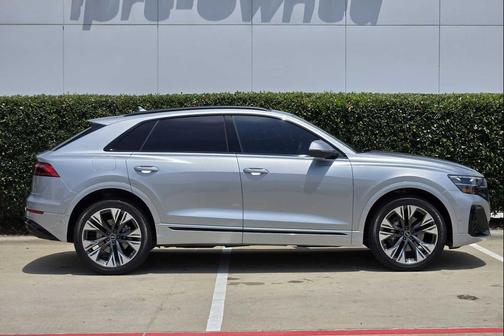Satellite Silver Metallic 2025 Audi Q8 55 Premium Plus