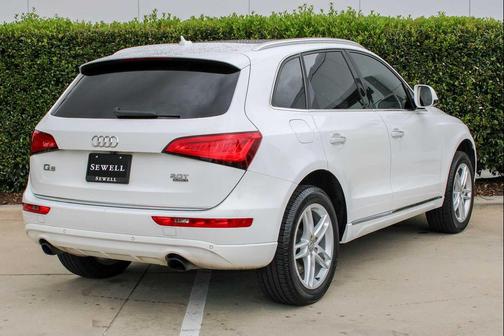 Ibis White 2017 Audi Q5 2.0T Premium