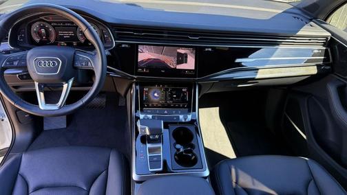 2025 Audi Q7 55 Premium Plus