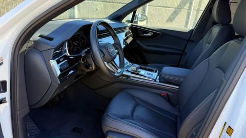 2025 Audi Q7 55 Premium Plus