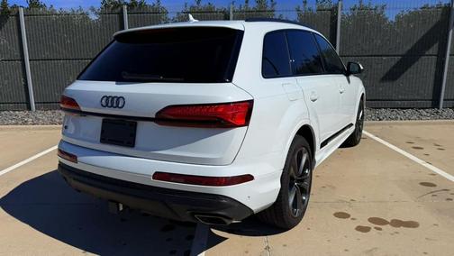 2025 Audi Q7 55 Premium Plus