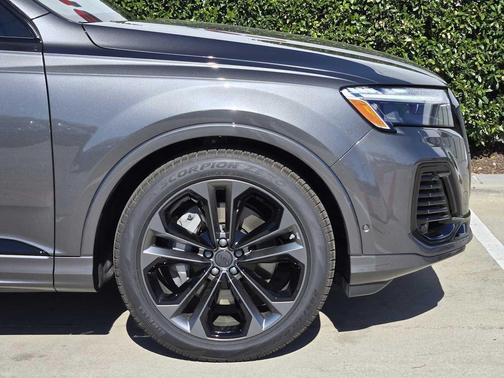 2026 Audi Q7 55 Premium Plus