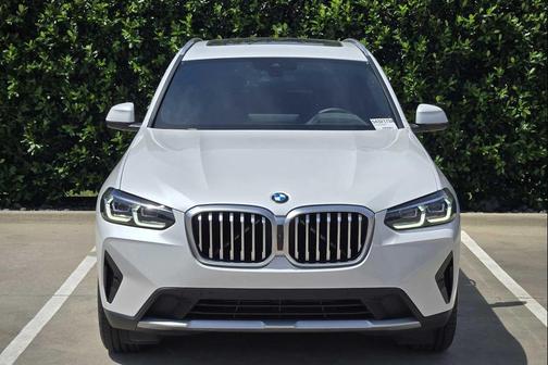 Mineral White Metallic 2024 BMW X3 sDrive30i