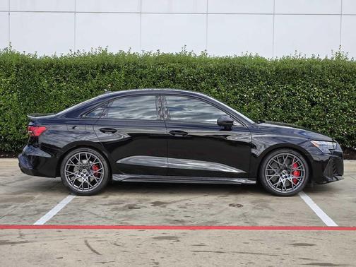 2025 Audi RS 3 TFSI quattro S tronic