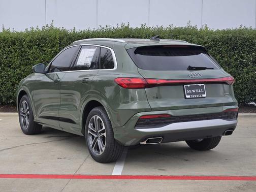 2025 Audi Q5 Prestige TFSI quattro S tronic