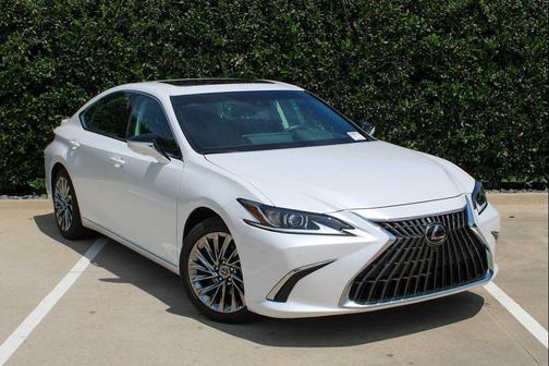 Eminent White Pearl 2024 Lexus ES 300h Luxury