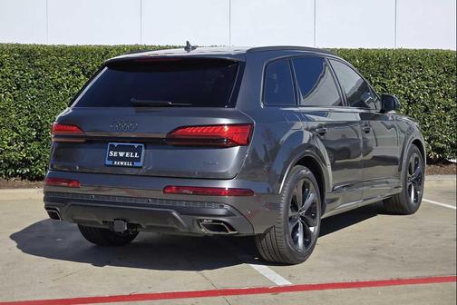 SAMURAI GRAY 2026 Audi Q7 55 Premium Plus