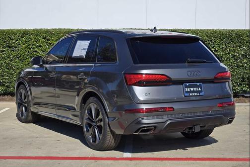 SAMURAI GRAY 2026 Audi Q7 55 Premium Plus
