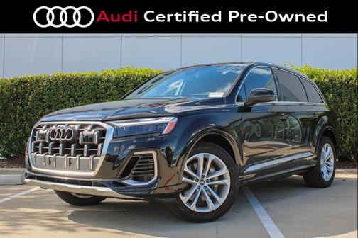 Mythos Black Metallic 2025 Audi Q7 55 Premium Plus