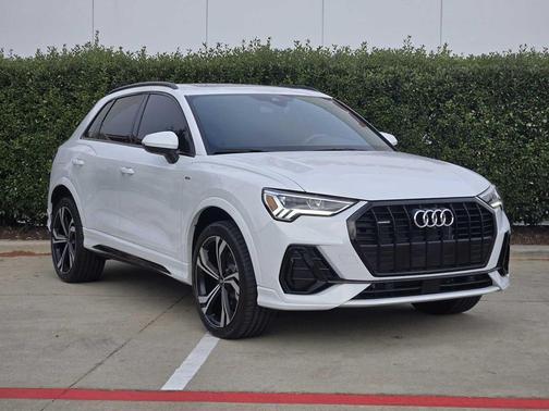 2023 Audi Q3 45 S line Premium Plus