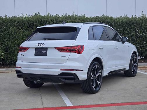 2023 Audi Q3 45 S line Premium Plus