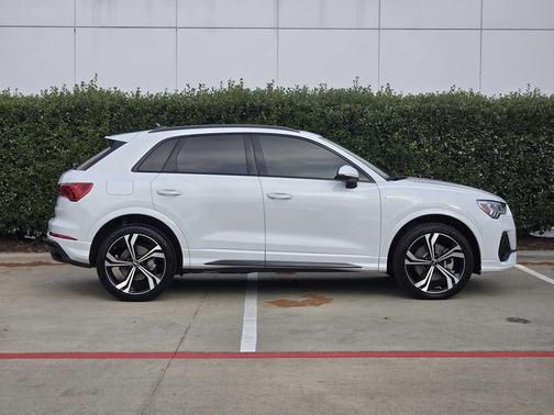 2023 Audi Q3 45 S line Premium Plus