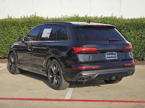 2026 Audi Q7 55 Premium Plus