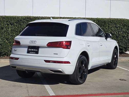 2020 Audi Q5 45 Premium Plus