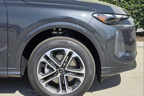 TAMBORA GRAY 2026 Audi Q5 Premium TFSI quattro S tronic